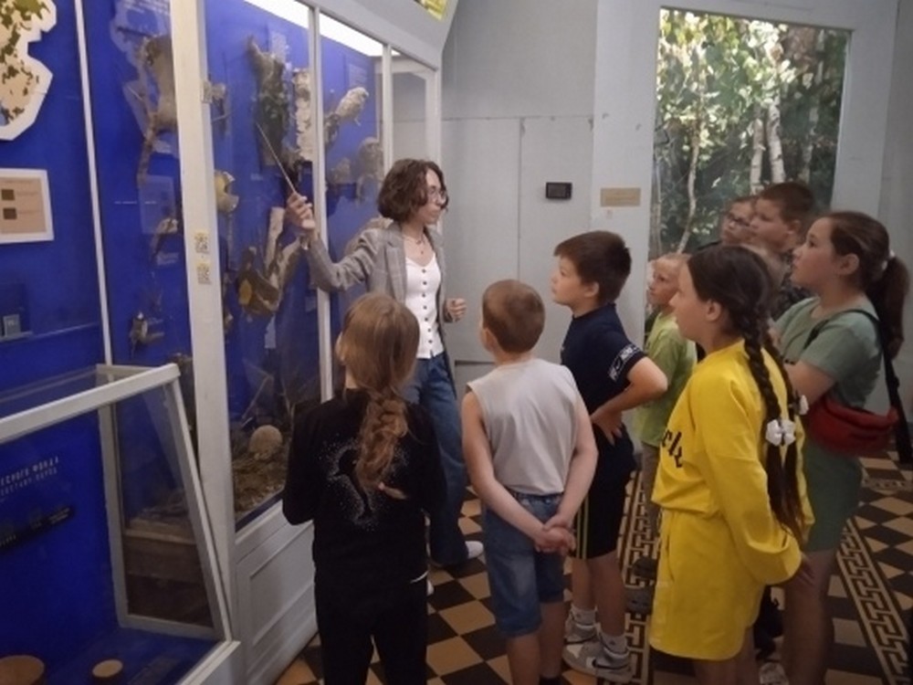 Экскурсия в музей промышленности и искусства.